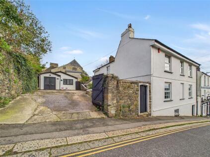 Albert Road, Saltash, PL12