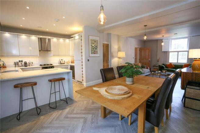 Dining/ Kitchen Area