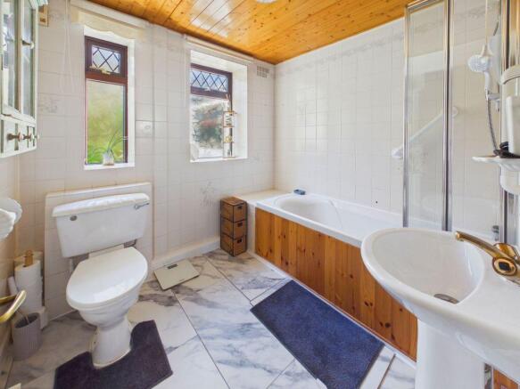 2 bed Detached Bungalow for sale Image 7