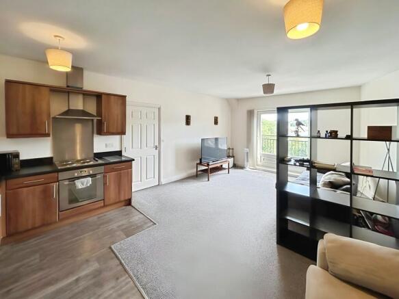 a2468839-WhatsApp...