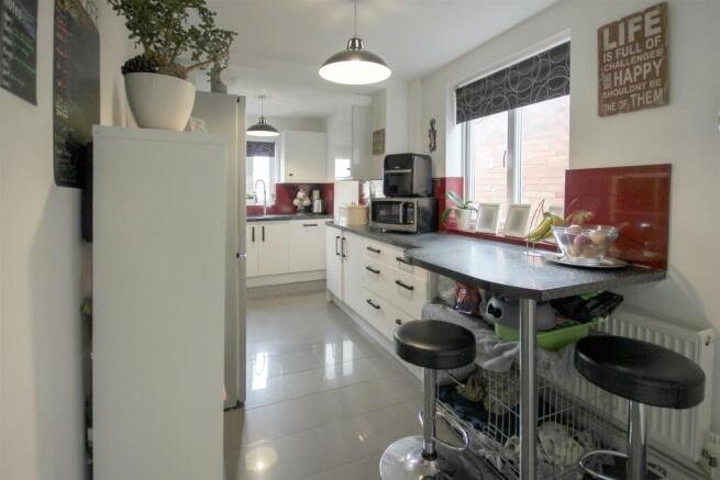 kitchen 2.JPG