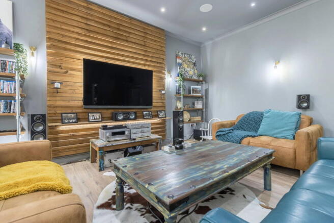 3 bed Terraced for sale Image 5