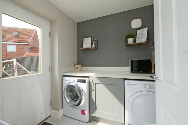 4 bed Detached for sale Image 8