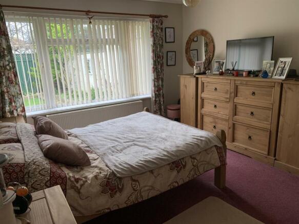 Bedroom1.jpg
