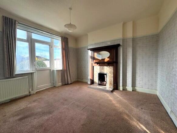 Northbourne Avenue, Bournemouth, BH10 photo 4