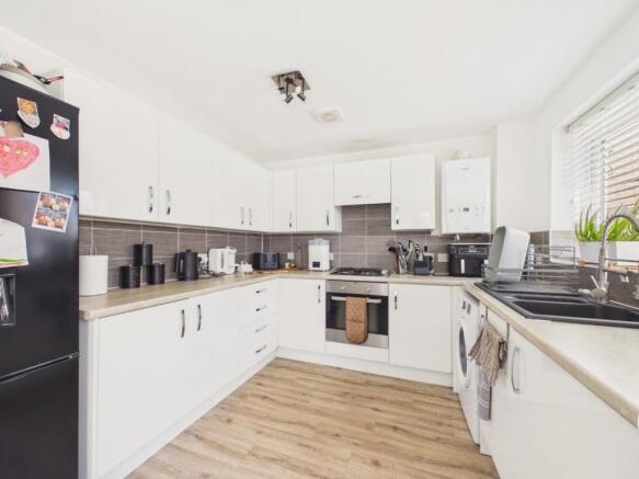 1, Hooper Close, Hull, East Riding of Yorkshire, HU6 9FG photo 4