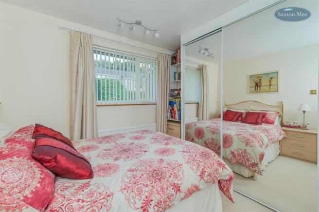 4 bed Link Detached House for sale Image 9
