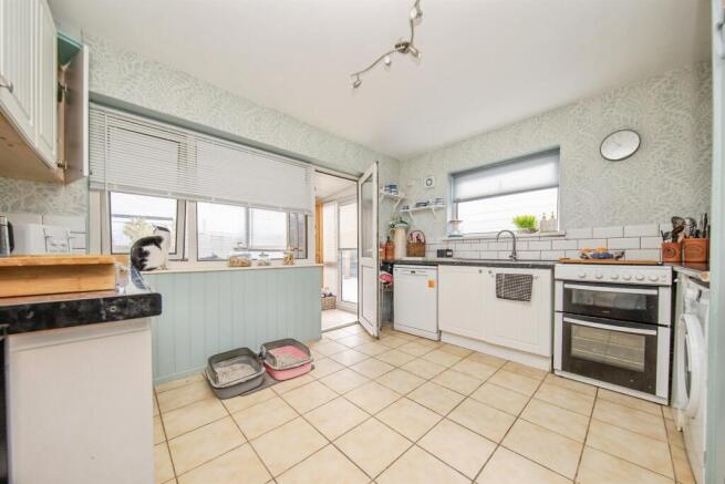Lime Close, Clacton-On-Sea photo 3