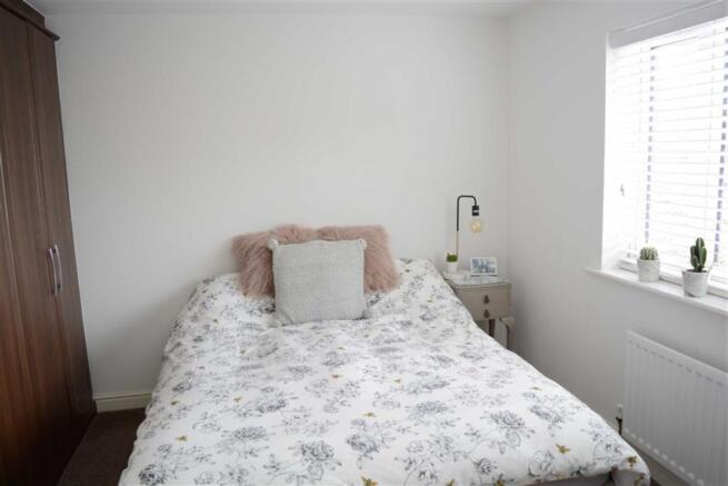 Bedroom 1 (rear)