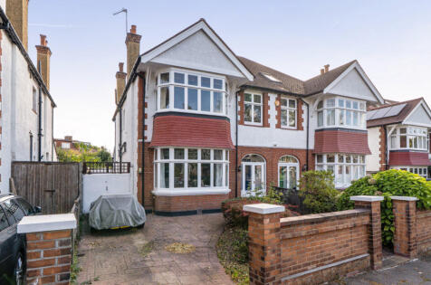 Elm Crescent, Ealing, W5