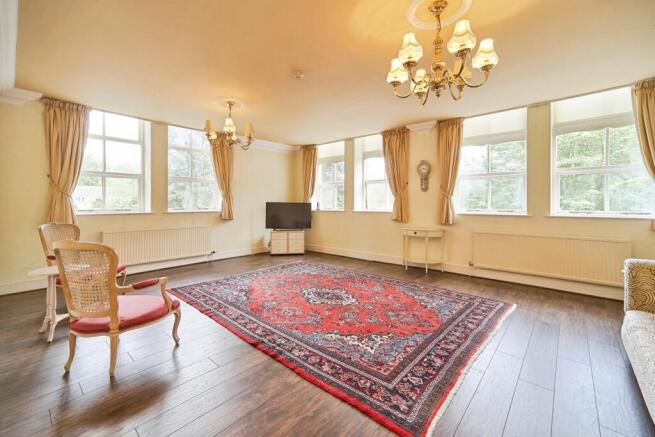 2 bed Apartment for sale Image 10