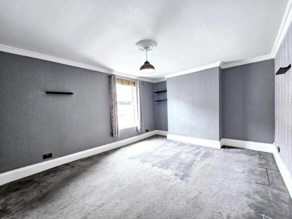 4 bed Terraced for sale Image 8