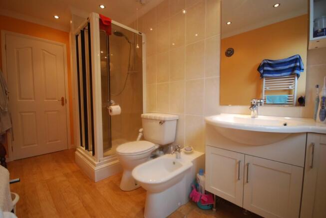 En-Suite Shower Rm