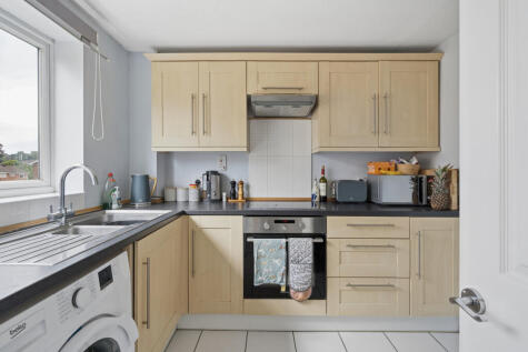 Chiltern Park Avenue, Berkhamsted, HP4