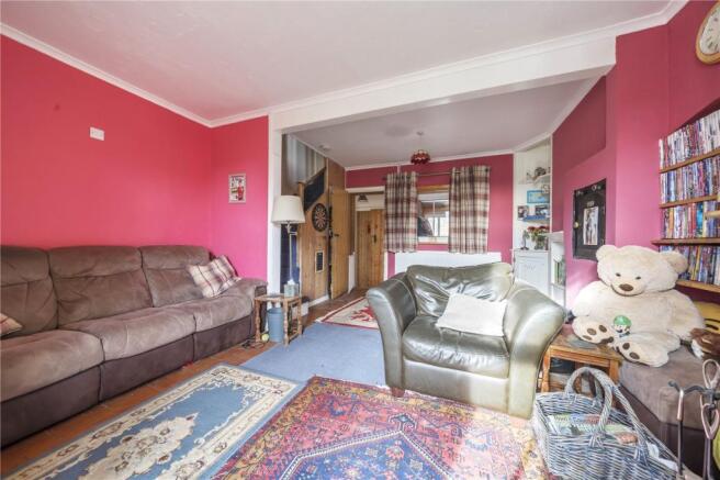 6 Family Room 2023