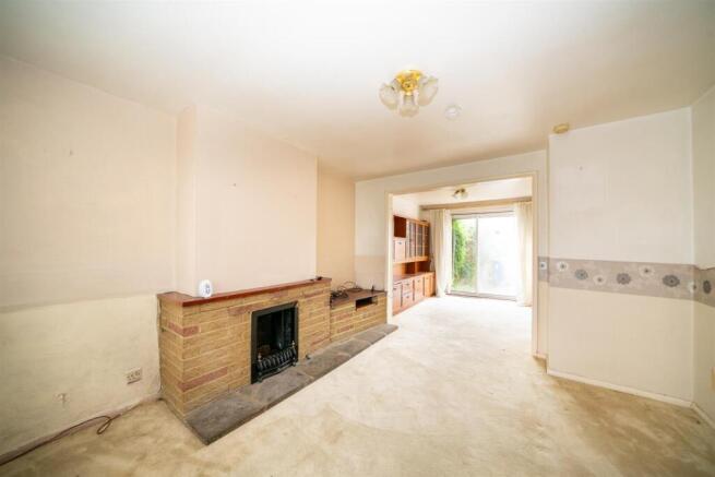 Lounge/Dining Room