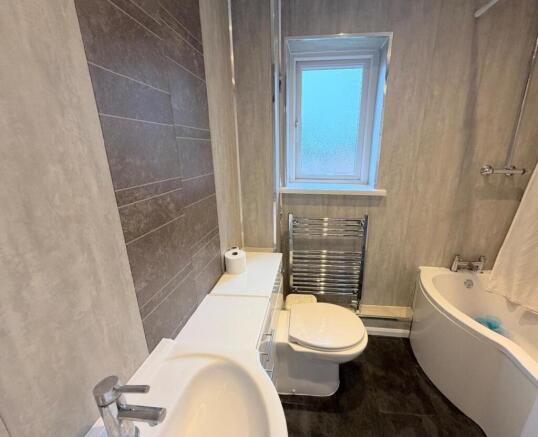 2 bed Semi-Detached for sale Image 8