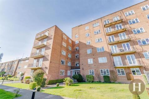 West Drive, Griffin Court West Drive, B5