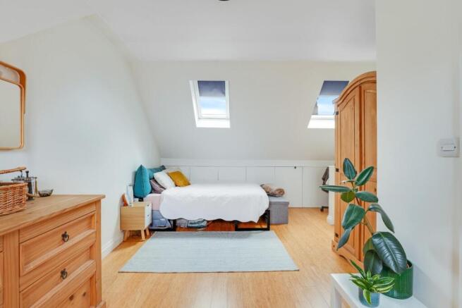 04-a715JHPropWorld- 281 Sydenham Road - 25.jpg