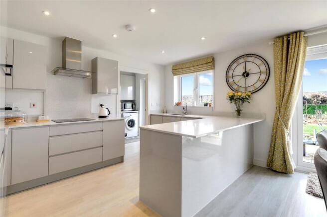 Granite Close, South Molton, Devon, EX36 photo 4