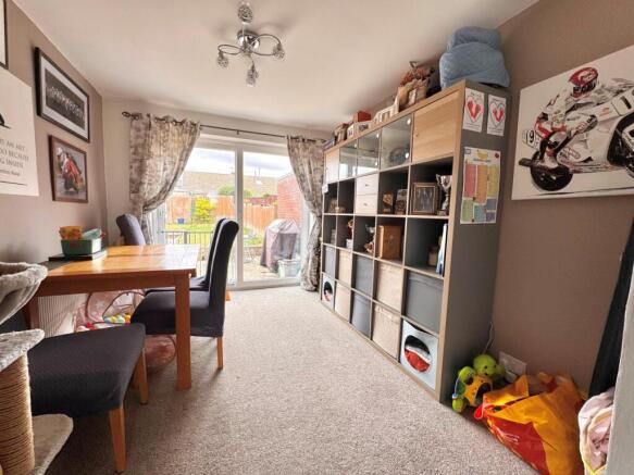 Meadow Way, Melton Mowbray photo 4