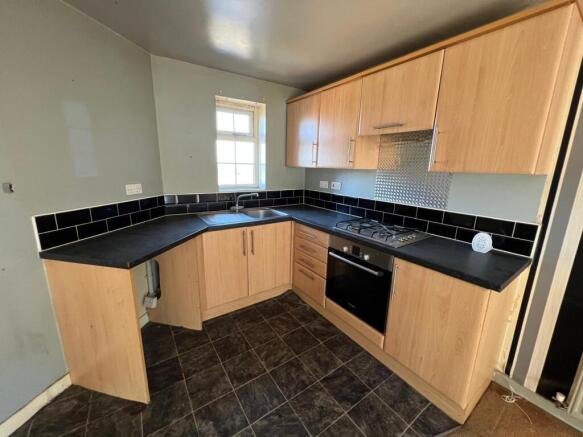 2 bed Flat for sale Image 5