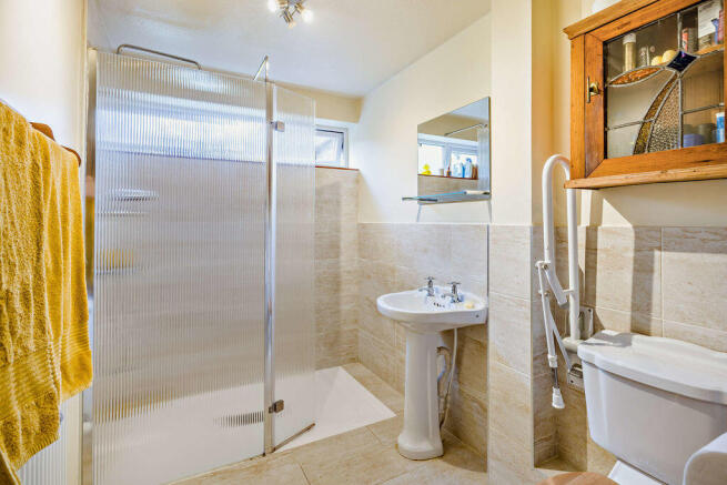 Upper Floor Shower Room