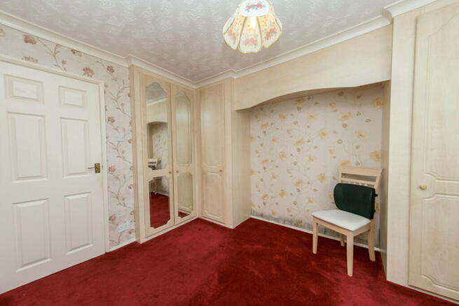 2 bed Semi-Detached Bungalow for sale Image 12