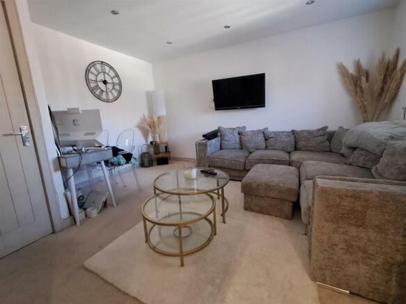 lounge.jpg