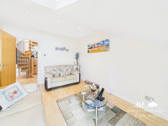 CAM03691G0-PR0033...