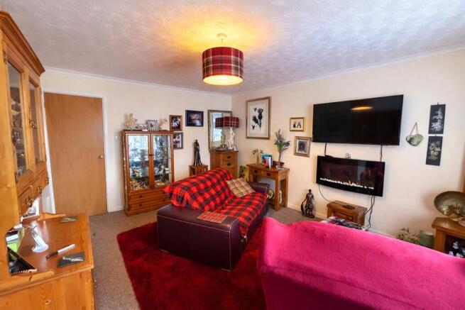 2 bed Bungalow for sale Image 4