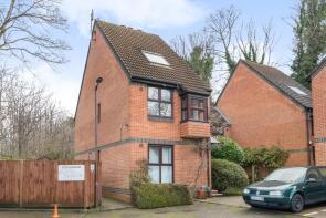 56, Grovelands Close, London SE5 8JN