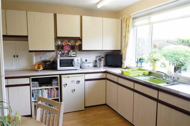 Breakfasting Kitchen