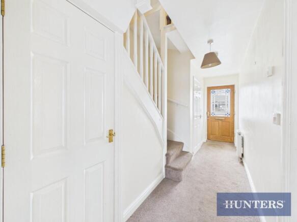 4 bed Detached for sale Image 8