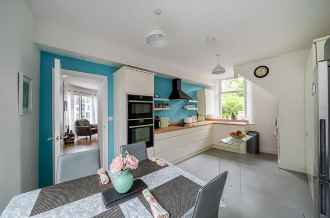 3 bed Terraced for sale Image 5