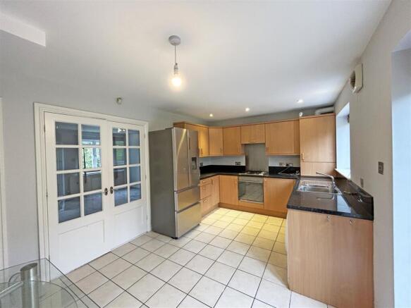 Kitchen/Dining