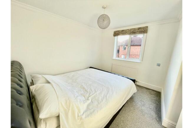 4 bed Terraced Bungalow for sale Image 9