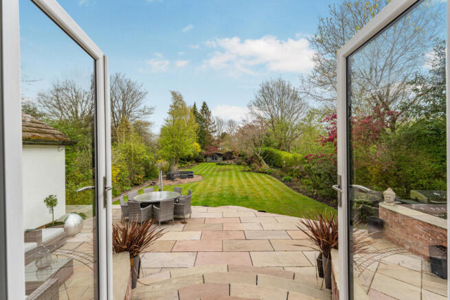 Lees Road, Bramhall photo 5