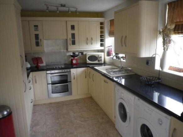 <p>Kitchen</p>