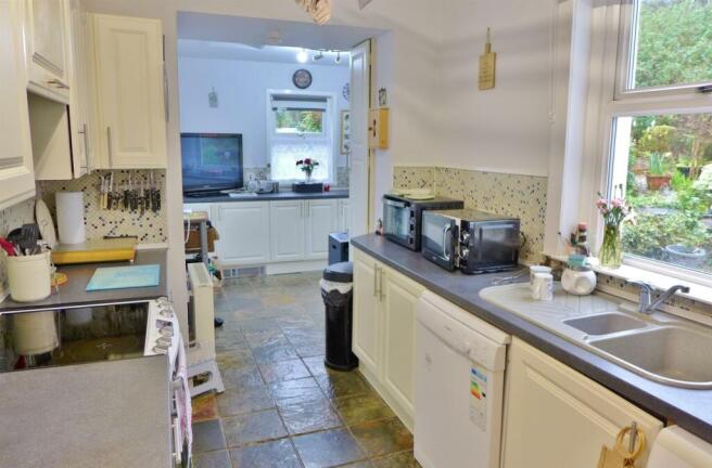 Kitchen .JPG