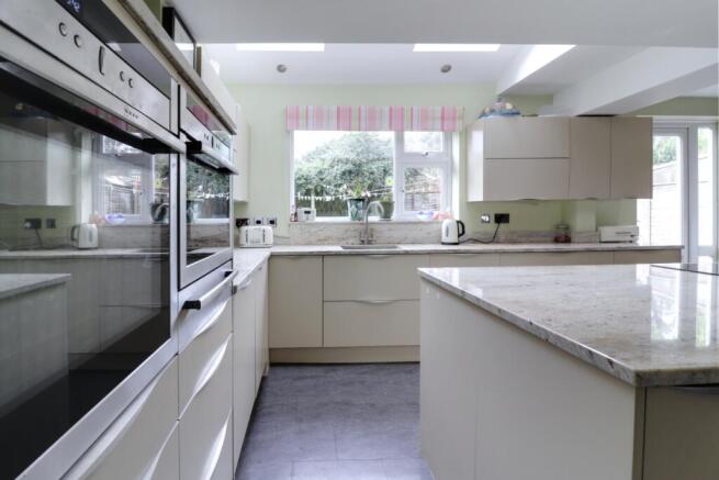 12. Kitchen 2