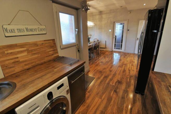 Kitchen into D...