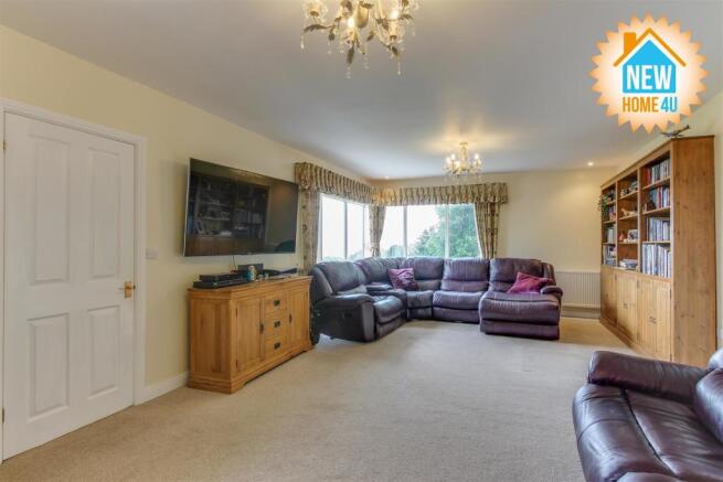 LOUNGE: