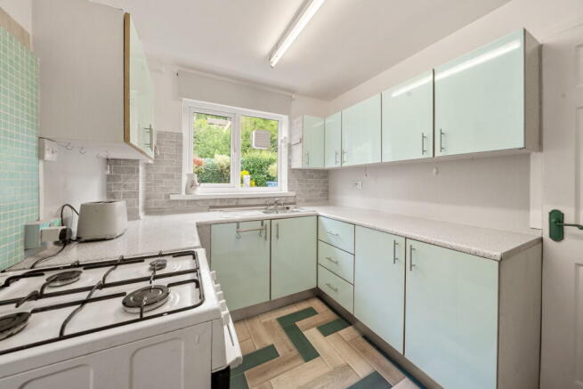 3 bed Semi-Detached for sale Image 9