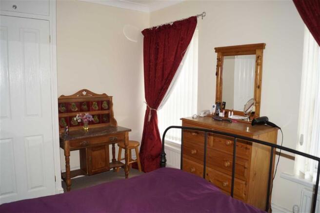 BEDROOM 1(MASTER)