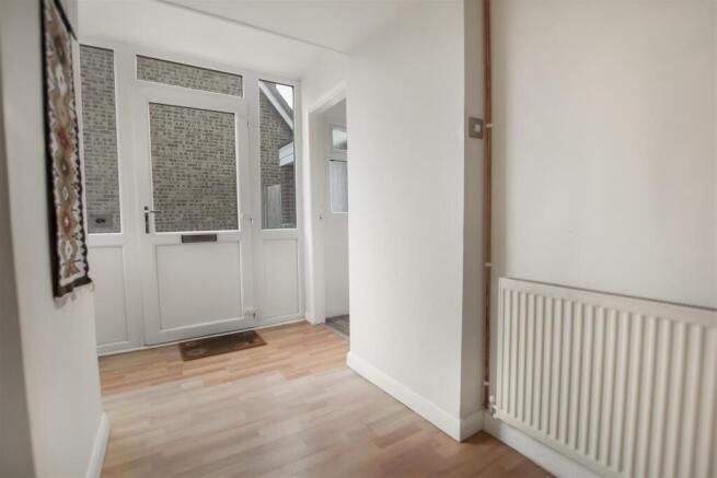 3 bed Detached for sale Image 8