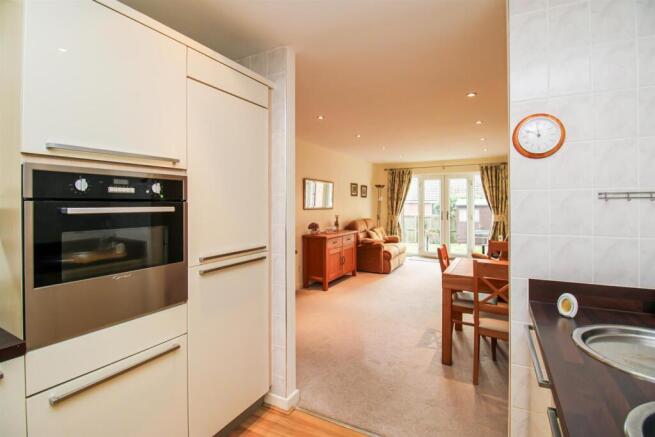 Sanford Court, Ossett photo 3