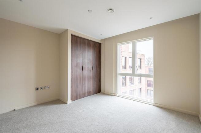 2 bed Apartment for sale Image 6