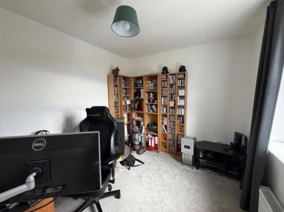 4 bed Detached for sale Image 10