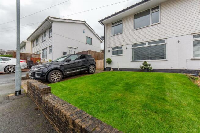 11 Hazel Close-27.jpg